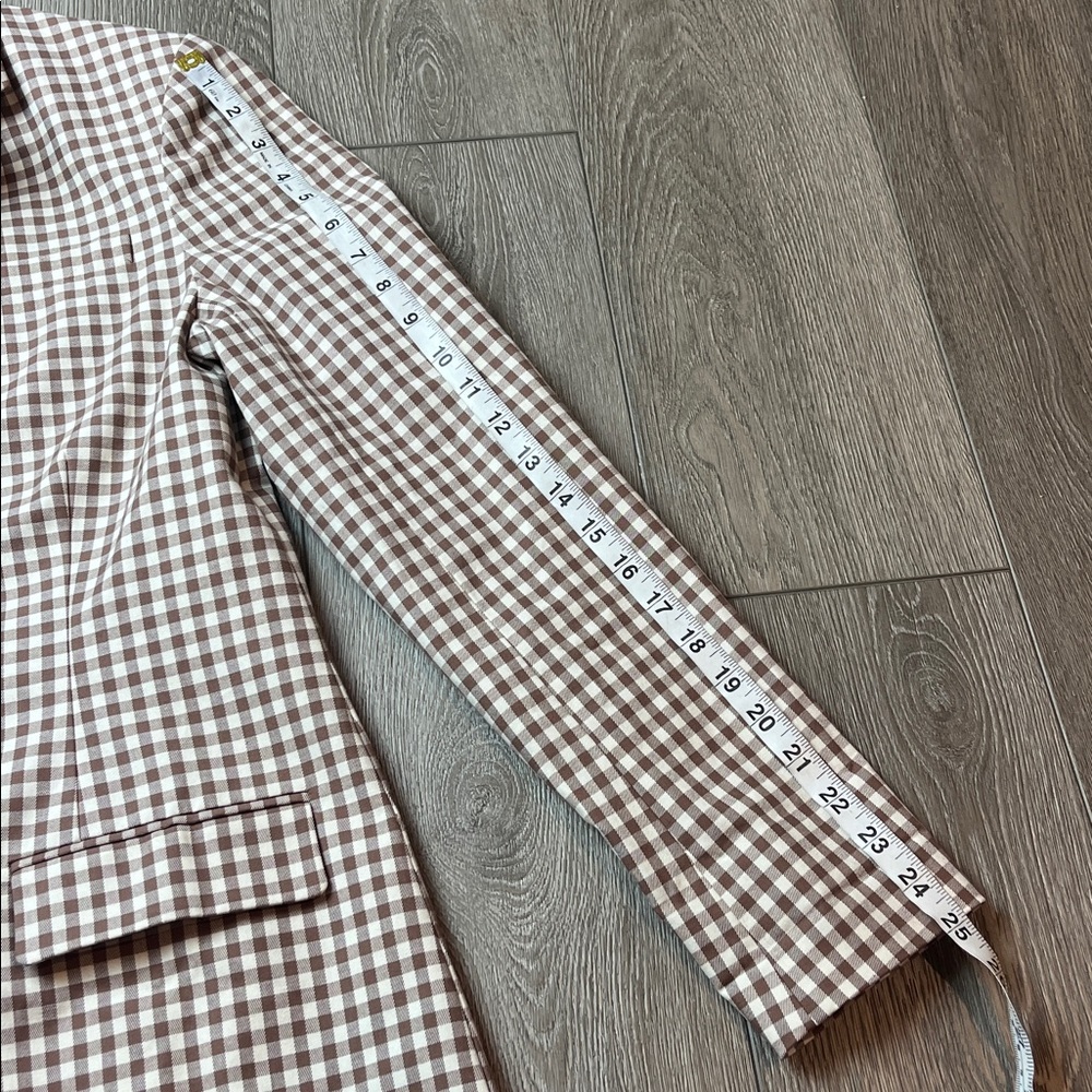 Favorite Daughter The Break-Up Blazer
Tan and Brown Plaid women medium nwot - Picture 8 of 13